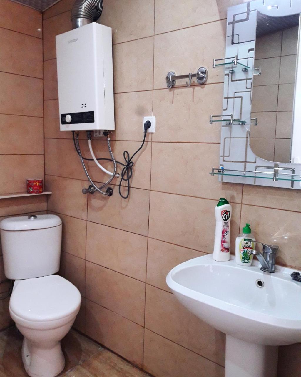 Guesthouse Ttt Tbilisi Esterno foto