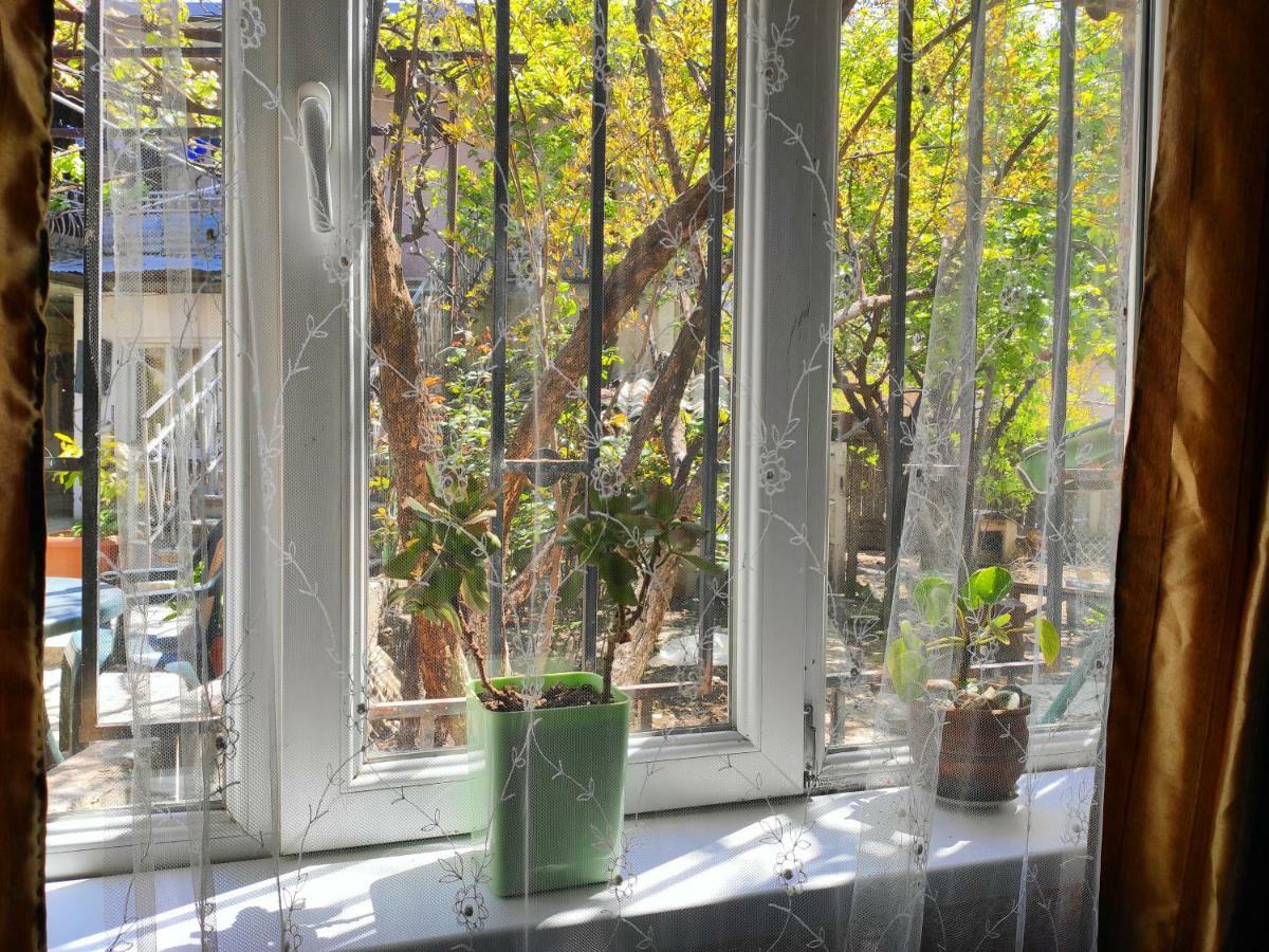 Guesthouse Ttt Tbilisi Esterno foto